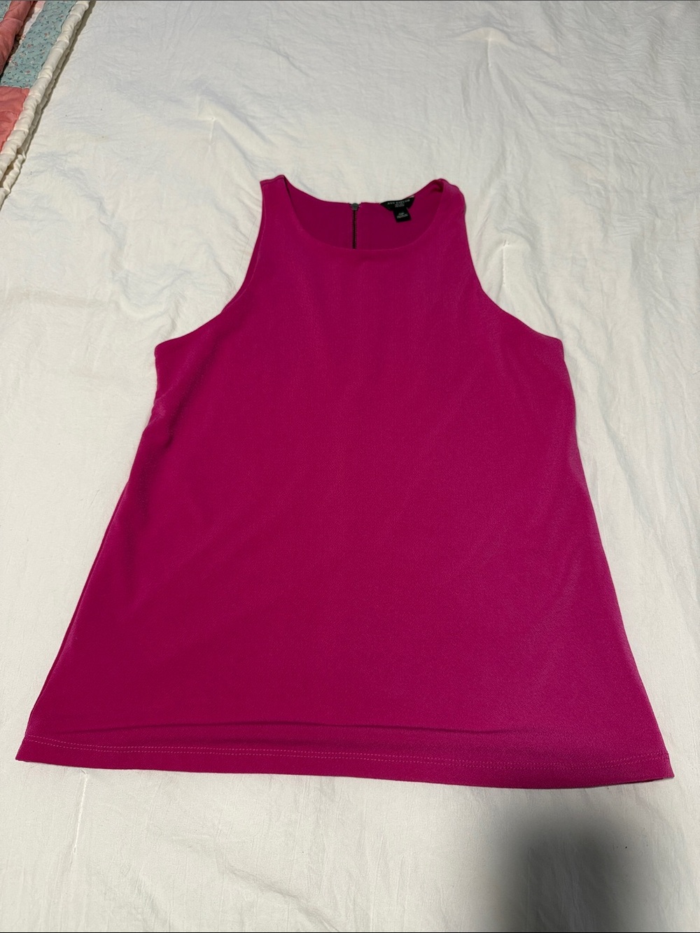 Ann Taylor Women's Fuchsia Sleeveless Shell Top Size SP